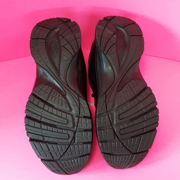 Dr. Scholls Gel Cushion black gym shoes NWT - Picture 5 of 11